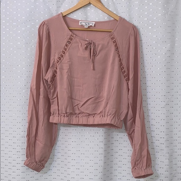 Hippie Rose-Crochet Inset Top NWT - Picture 3 of 8